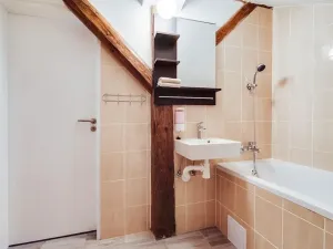 Pronájem bytu 1+1, Praha - Dejvice, Pod kaštany, 35 m2