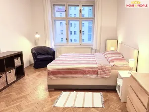 Pronájem bytu 2+1, Praha - Žižkov, Biskupcova, 48 m2