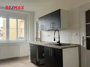 Pronájem bytu 3+1, Kladno, Poštovní náměstí, 89 m2