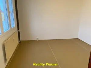 Prodej bytu 3+1, Plzeň, Strážnická, 70 m2