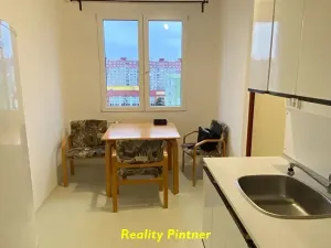 Prodej bytu 3+1, Plzeň, Strážnická, 70 m2