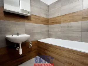 Pronájem bytu 2+1, Kaplice, Linecká, 51 m2