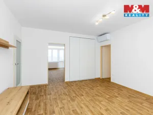 Pronájem bytu 3+kk, Pardubice - Zelené Předměstí, S. K. Neumanna, 62 m2