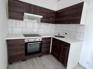 Pronájem bytu 2+kk, Meziboří, nám. 8. května, 54 m2