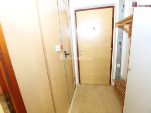 Prodej bytu 1+1, Chodová Planá, sídliště Lučina, 37 m2