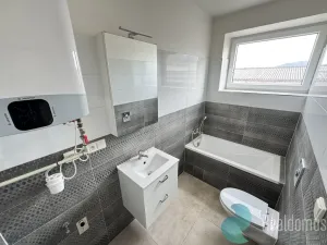 Pronájem bytu 2+kk, Kaplice, Omlenická, 40 m2