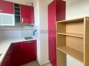 Pronájem bytu 2+1, Praha, Nademlejnská, 39 m2