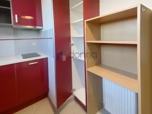 Pronájem bytu 2+1, Praha, Nademlejnská, 35 m2