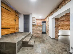 Prodej vinného sklepa, Domanín, 150 m2