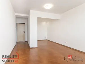 Pronájem bytu 2+1, Opava, Hany Kvapilové, 57 m2