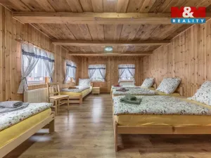 Prodej ubytování, Jiřetín pod Jedlovou, Žižkova, 285 m2