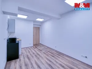 Pronájem kanceláře, Dobřany, Alšova, 47 m2