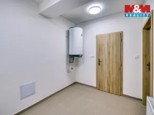 Pronájem kanceláře, Dobřany, Alšova, 55 m2