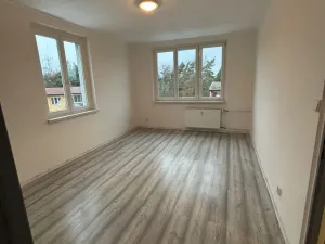 Prodej bytu 3+1, Bukovany, 67 m2