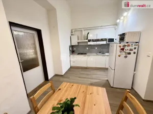 Pronájem bytu 1+1, Praha - Žižkov, Husitská, 42 m2