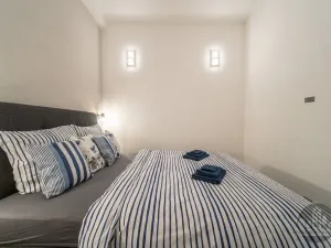 Pronájem bytu 2+kk, Praha - Karlín, Sokolovská, 40 m2