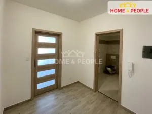 Pronájem bytu 2+kk, Velký Osek, U hřiště, 69 m2