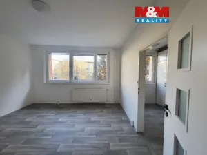 Pronájem bytu 1+1, Uherské Hradiště - Mařatice, Sadová, 35 m2