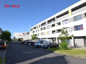 Pronájem bytu 2+kk, Plzeň, Vltavínová, 54 m2