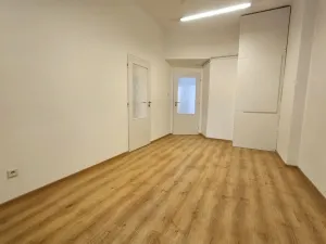 Pronájem kanceláře, Praha, Pod Nuselskými schody, 105 m2