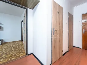 Pronájem bytu 2+kk, Praha - Kobylisy, Kaňkovského, 43 m2