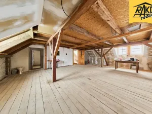 Prodej rodinného domu, Trutnov, 275 m2