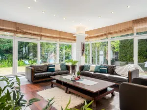 Prodej rodinného domu, Praha - Kolovraty, V louce, 495 m2