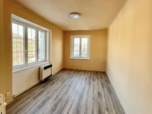 Pronájem bytu 2+kk, Praha - Vysočany, Pod pekárnami, 45 m2