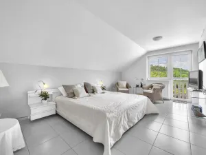 Prodej rodinného domu, Mladé Buky - Hertvíkovice, 179 m2