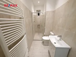 Pronájem bytu 2+kk, Praha - Libeň, Chlumčanského, 34 m2