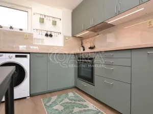 Pronájem bytu 3+kk, Praha - Hlubočepy, Pod Žvahovem, 59 m2