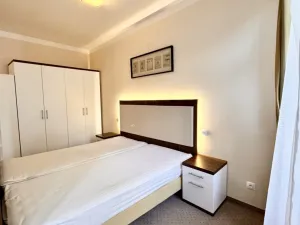 Pronájem bytu 1+kk, Karlovy Vary, Divadelní, 30 m2