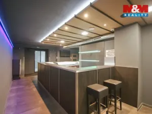 Pronájem obchodního prostoru, Rožnov pod Radhoštěm, Meziříčská, 180 m2