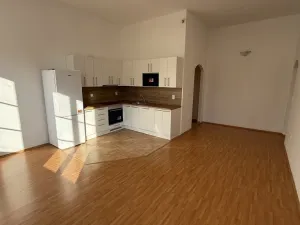 Pronájem bytu 2+kk, Třebíč, Hasskova, 68 m2