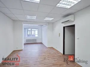Pronájem kanceláře, Pardubice - Zelené Předměstí, V Ráji, 740 m2