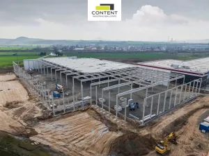 Pronájem skladu, Lovosice, 6563 m2