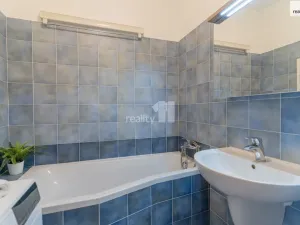 Prodej bytu 2+kk, Jesenice, Sluneční, 63 m2