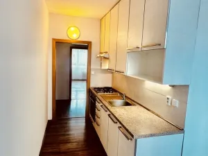 Pronájem bytu 3+1, České Budějovice, Brožíkova, 74 m2