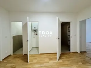 Prodej bytu 3+1, Praha - Vinohrady, Hradecká, 95 m2