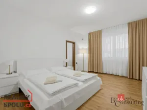 Prodej bytu 3+1, Pardubice - Zelené Předměstí, Sladkovského, 76 m2