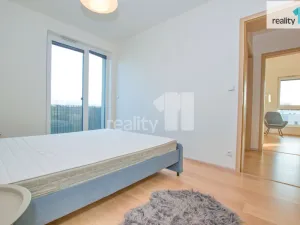 Pronájem bytu 2+kk, Liberec - Liberec III-Jeřáb, Kladenská, 57 m2