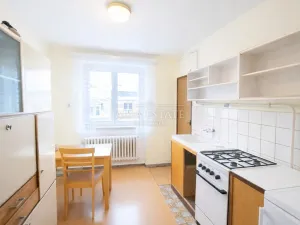 Prodej bytu 2+1, Karlovy Vary - Drahovice, Vítězná, 58 m2