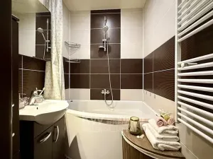 Prodej bytu 3+kk, Praha - Bohnice, Hlivická, 72 m2