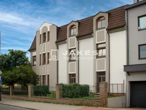 Pronájem bytu 2+kk, Praha - Liboc, Jenečská, 34 m2