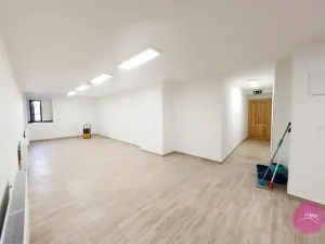 Pronájem kanceláře, Olomouc, Uhelná, 80 m2