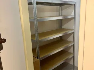 Pronájem skladu, Praha - Střížkov, Děčínská, 3 m2