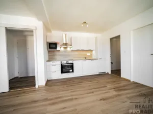 Pronájem bytu 2+kk, Ostrava - Moravská Ostrava, Nádražní, 40 m2