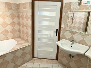 Pronájem bytu 3+1, Plzeň - Severní Předměstí, Lochotínská, 65 m2