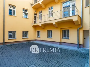 Pronájem bytu 4+1, Teplice, U Hadích lázní, 160 m2