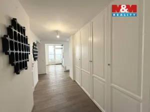 Pronájem bytu 3+kk, Dolní Břežany, Náměstí Na Sádkách, 91 m2